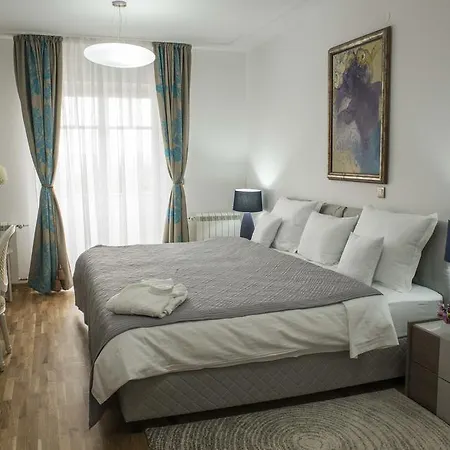 فندق Radmilovac 3*